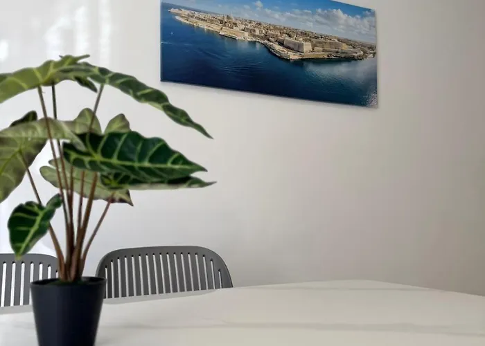 Daire Family Friendly 2 Bedroom - By Hostmt *