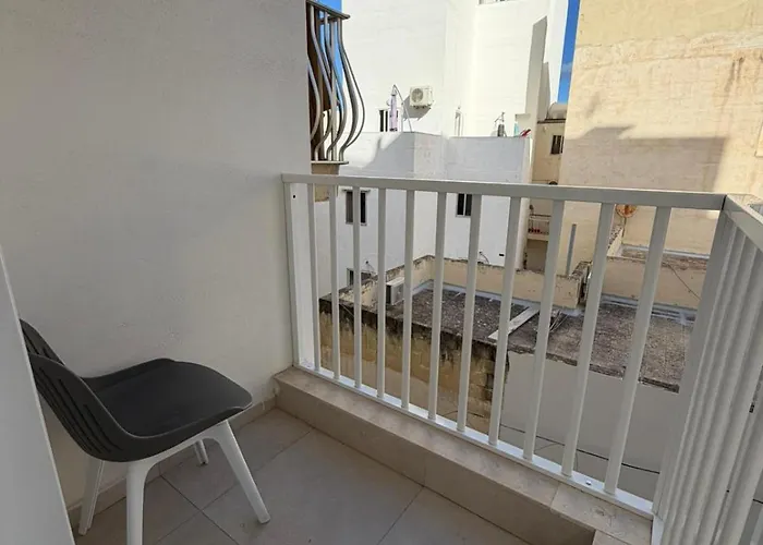 Daire Family Friendly 2 Bedroom - By Hostmt *