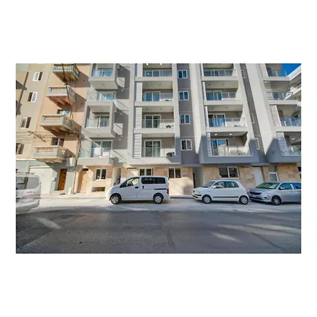 Family Friendly 2 Bedroom - By Hostmt * St Paul's Bay