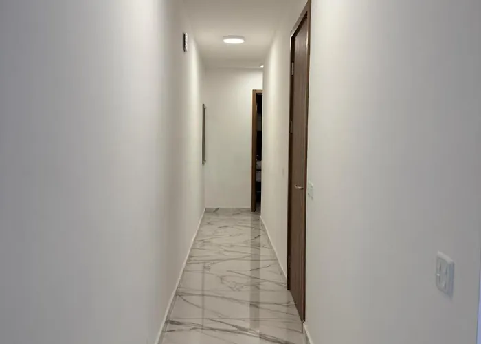 Family Friendly 2 Bedroom - By Hostmt Lägenhet St. Paul's Bay