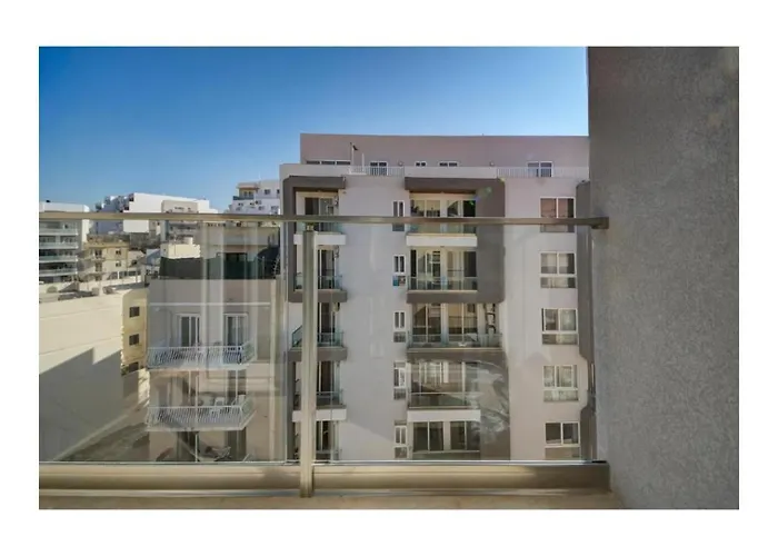 Family Friendly 2 Bedroom - By Hostmt Apartment St. Paul's Bay